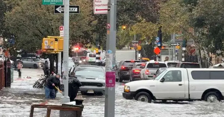 নিউইয়র্ক শহরে বন্যা পরিস্থিতি